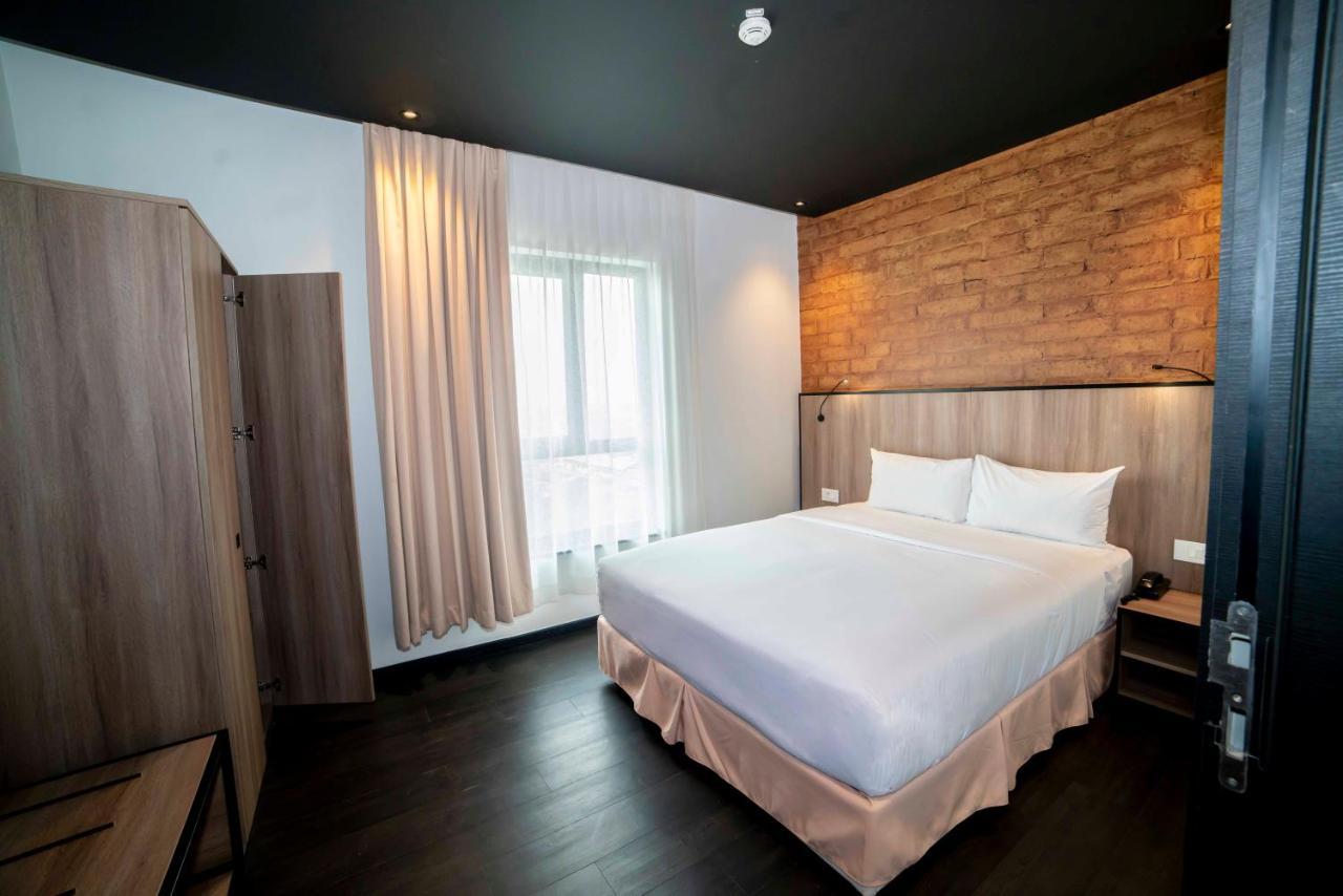 Onomo Hotel Douala Luaran gambar